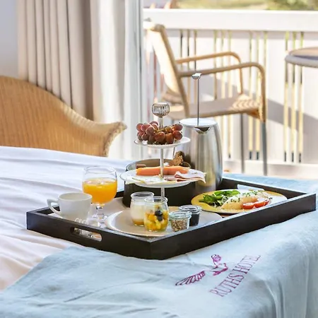 Ruths Hotel